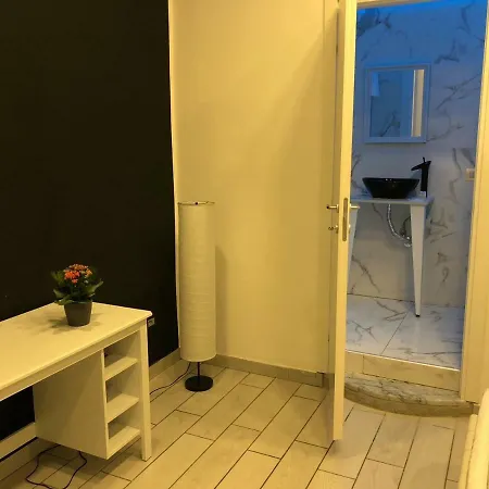 فندق مبيت وإفطار Fc Relais نابولي