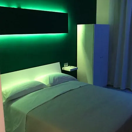 فندق مبيت وإفطار Fc Relais نابولي