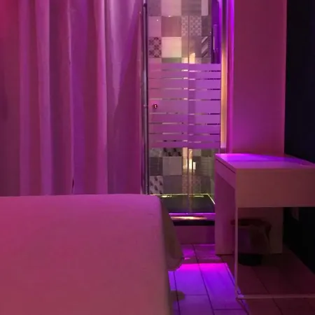 Fc Relais 2* نابولي