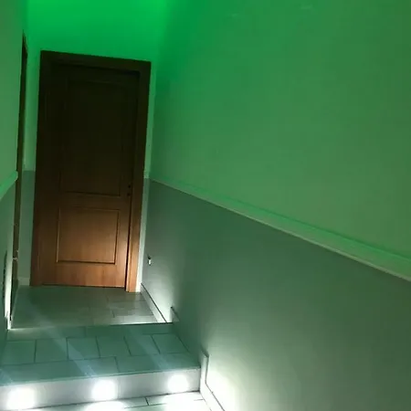 Fc Relais 2* נאפולי