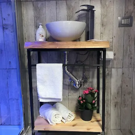 Fc Relais לינה וארוחת בוקר נאפולי