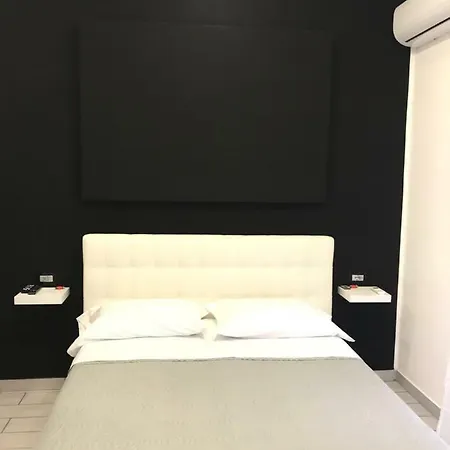 לינה וארוחת בוקר Fc Relais 2*