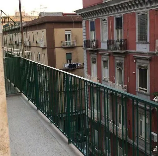 Fc Relais Bed and Breakfast Νάπολη