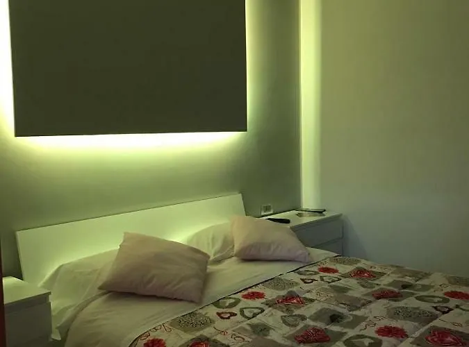 Fc Relais Bed and Breakfast Νάπολη